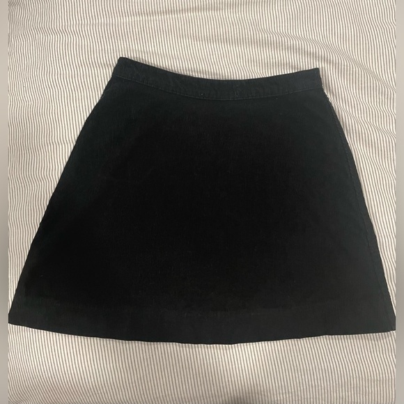 American Apparel Corduroy Skirt 🖤 - Picture 2 of 4